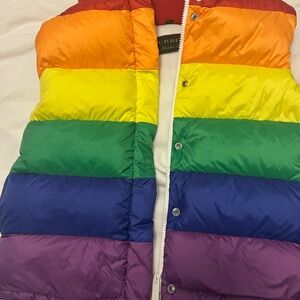 Burberry Multicolor Puffer Jacket
Priced to sell !!!!!